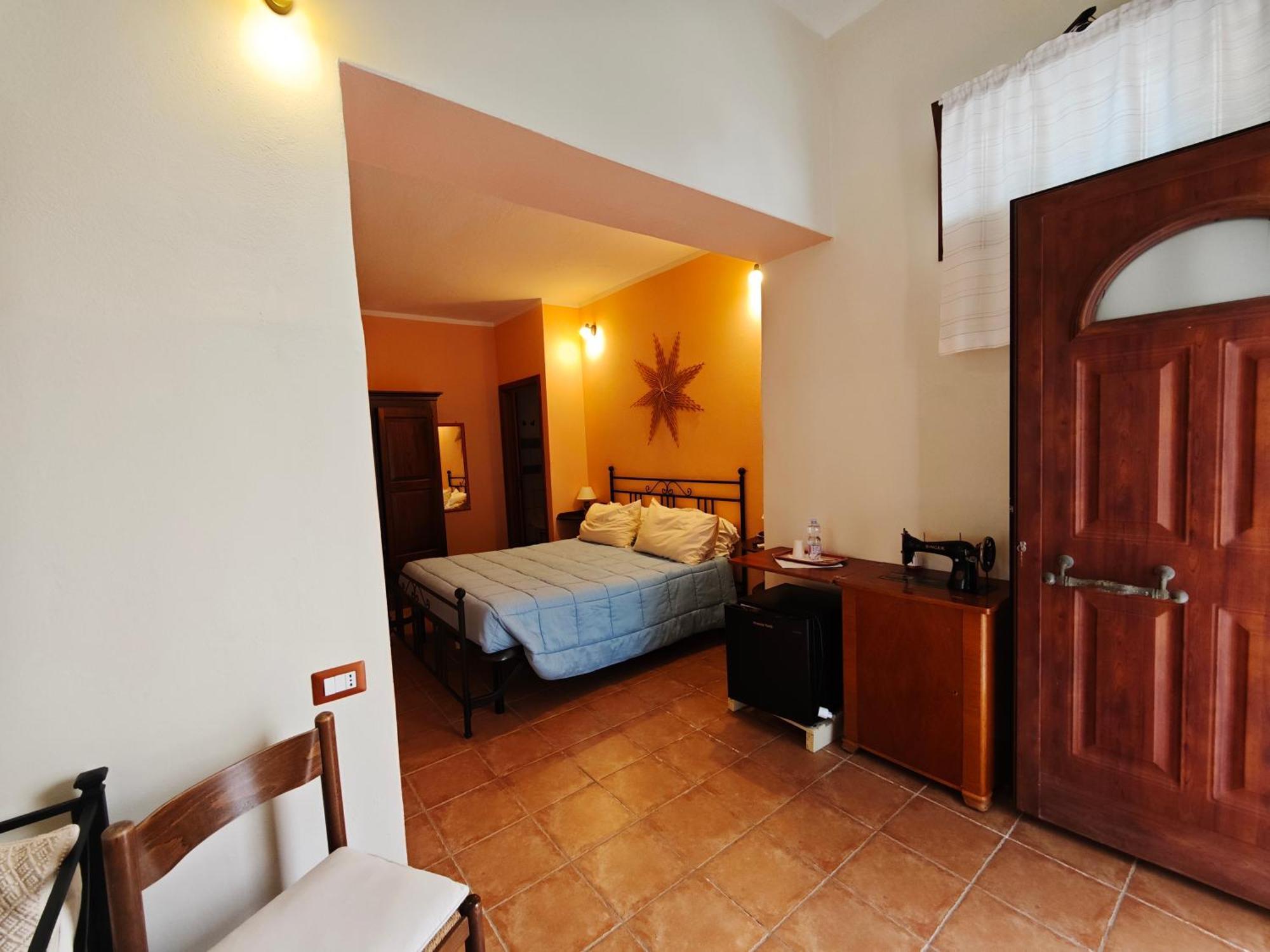 B&B Domu Delunas Giba Kültér fotó