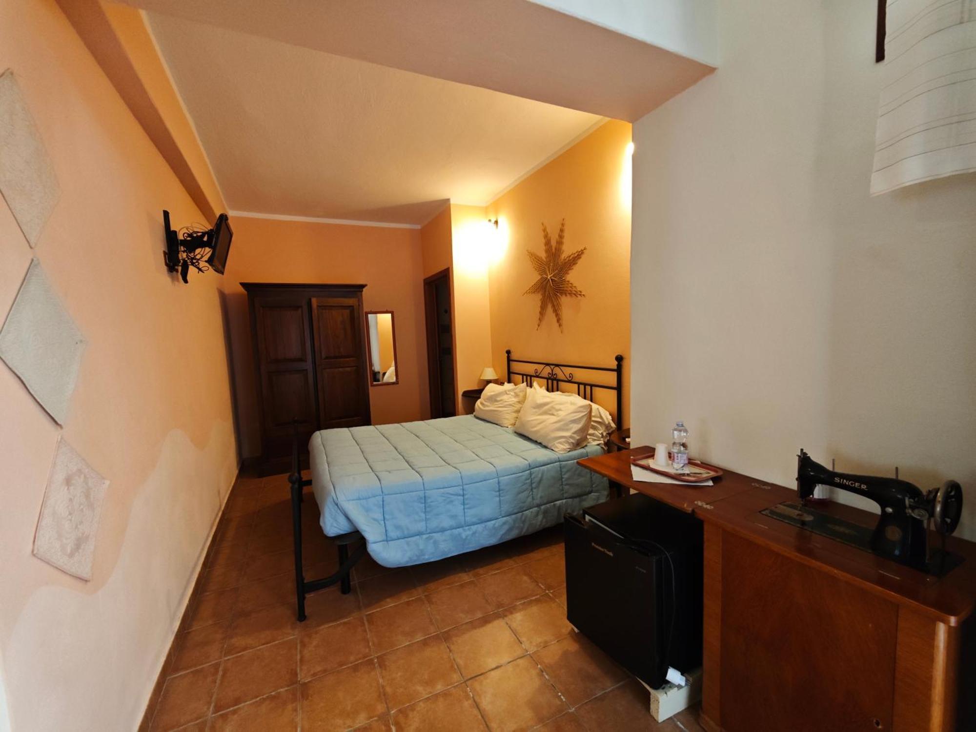 B&B Domu Delunas Giba Kültér fotó