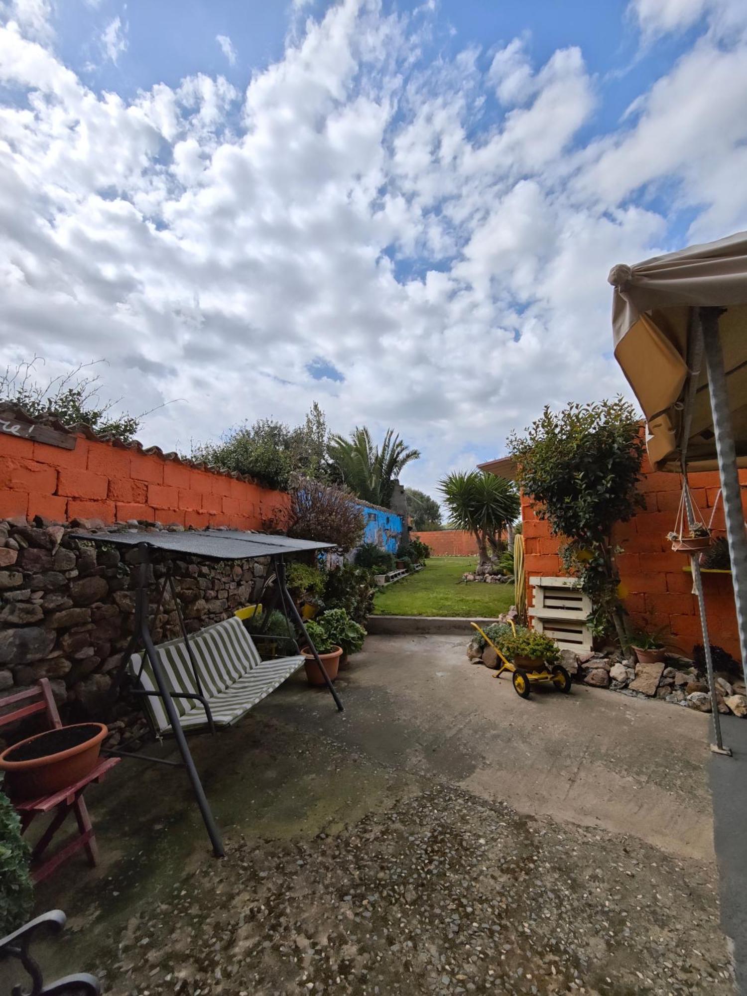 B&B Domu Delunas Giba Kültér fotó